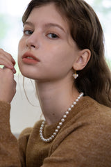 Pearl berry drop earring
