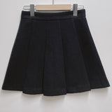 Soy pleats mini skirt