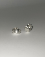 Pale earring (silver)