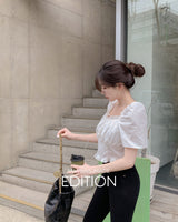 【MADE】Shoulder puff ruffle blouse