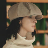 VARZAR Logo Easy Fit Newsboy Cap / Warmtaupe