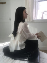 Twist sheer high blouse