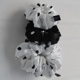 TUTEOGI ‘Rhythm’ scrunchie #004 (M size)