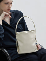 TEMZ bucket leather tote bag / Cream Ivory
