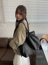 Pio Three Star Studded Shoulder Bag