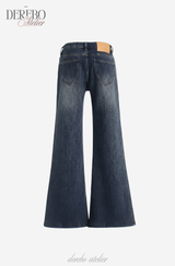 ディープブルー フロー ブーツカット デニムパンツ レギュラー (REGULAR)
