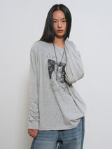 ボートネックルーズフィット グラフィックTシャツ