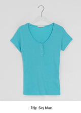 Kiri Punching Round Button Color Short Sleeve Tee