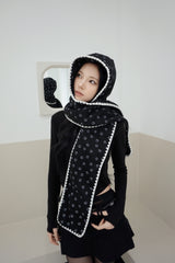 Smile quilted hat muffler