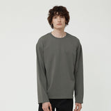 MAN エッセンシャルロングスリーブT CHARCOAL