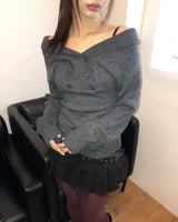 オインダブルボタンオフショルダーニット