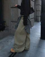 One-pin tuck strap balloon cotton pants