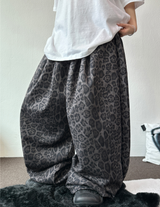 4000SOLD LEOPARD PINTUCK PANTS