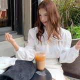 リボンタイブラウス