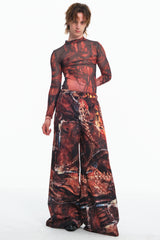 Embryo printe pants with bone texture