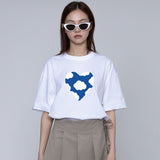 [UNISEX] ビッグブルーハートクラウドスマイルTシャツ