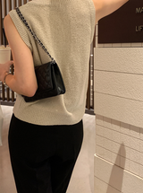 Rear V-neck Sleeveless Knit / 3 colors