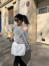 [MADE] Stern hip-to-way off-shoulder sweatshirt
