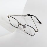 Knouun Square titanium glasses CODE. 101. B Sizzy Silver