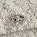 Shadow Clover Ring
