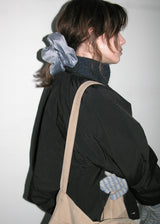 Matt Velvet Scrunchie_One Point_Large_Metal Grey