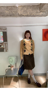 Argyle pattern wool knit cardigan