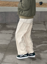 アイボリーバルーンワイドパンツ