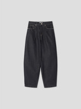 Beg Non-Fade Dart Denim Pants