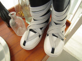 Cross-tie boots