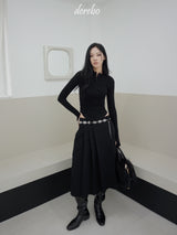 Black Royal Pleats Midi Skirt