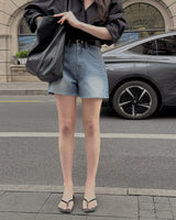Binv denim shorts