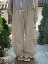 Limin Curve Pintuck Banding Cargo Pants