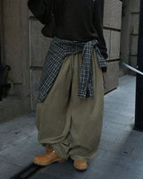 One-pin tuck strap balloon cotton pants