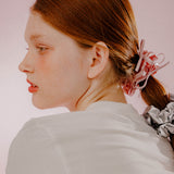 DOUBLE RIBBON SHINY SCRUNCHIE (SILVER)