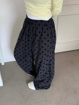 Poky Dot Embossed Velvet Long Pants (4c)