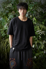 ESSENTIAL PLEAT U-NECK 1/2 TEE (Black)