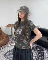 Leen86カモクロップドTシャツ