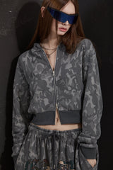 OUT ZIP-UP