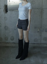 Asheran Two-Button Low Shorts