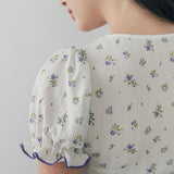 フリルクロップTシャツ - フラワーパターン