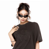 (DUC) シンボルアップリケTシャツ チャコール