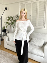 1451. ラビットオフショルダーストラップT