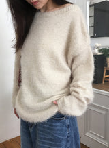 ナユヘアリップネックルーズニット