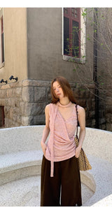 チョーカーVネックラップノースリーブTシャツ