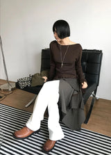 フリルドロップオフショルダーTシャツ