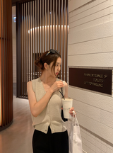 Rear V-neck Sleeveless Knit / 3 colors
