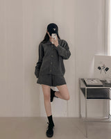 Knit cardigan & short pants set up