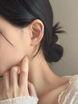 White Flower Ear Cuff / 2 Colors / Cubic Bracelet Spring Daily Point
