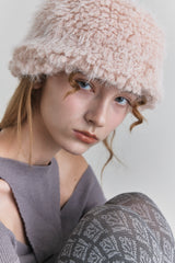 MEATEL HAT IN PINK WING