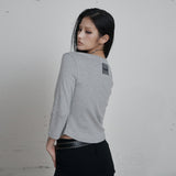 C 90S ラインVネックTシャツ_グレー